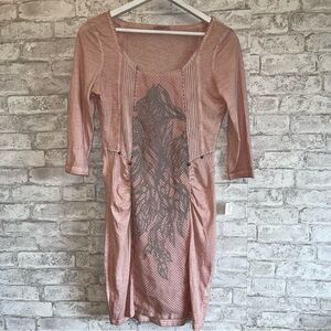 ANVRDIE Dress Women’s Size 1 Soft Rose 3/4 Sleeve Fitted Textured &‎ Ruching NWT